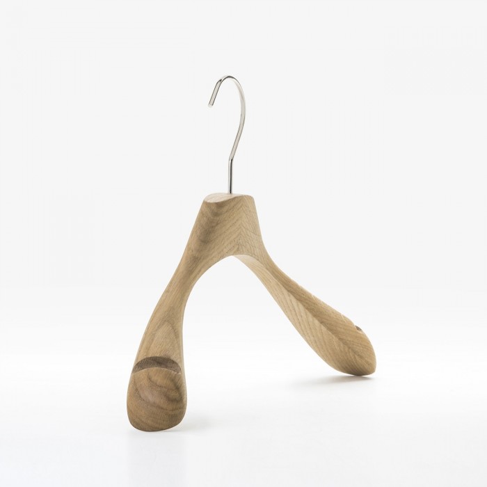 Wooden clothes hangers for women in natural oak